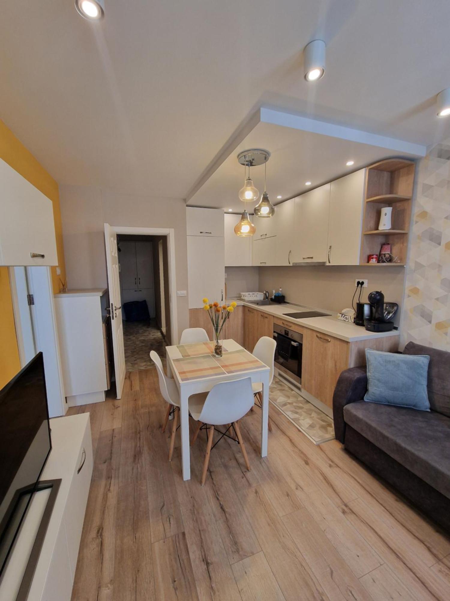 Brand New Luxury Flat In The City Center Varna Exteriör bild